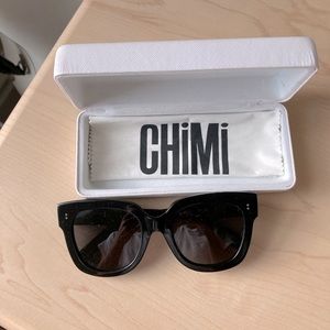 ChiMi 008 Berry sunglasses in black